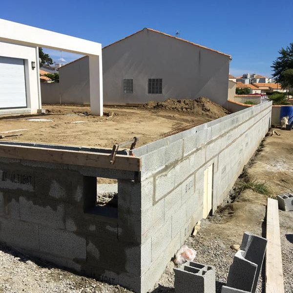 Guiet Construction, aménagement extérieur, mur de clôture au Château d'Olonne en Vendée